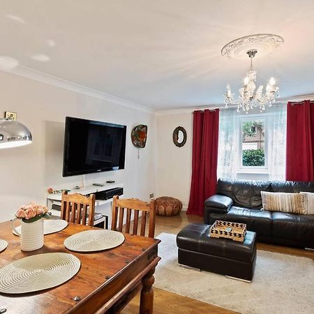 Beautiful And Cosy 2 Bedroom Flat Лондон Екстер'єр фото