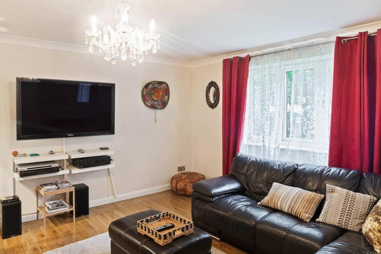 Beautiful And Cosy 2 Bedroom Flat Лондон Екстер'єр фото