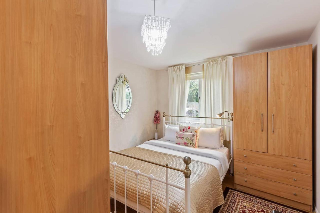 Beautiful And Cosy 2 Bedroom Flat Лондон Екстер'єр фото